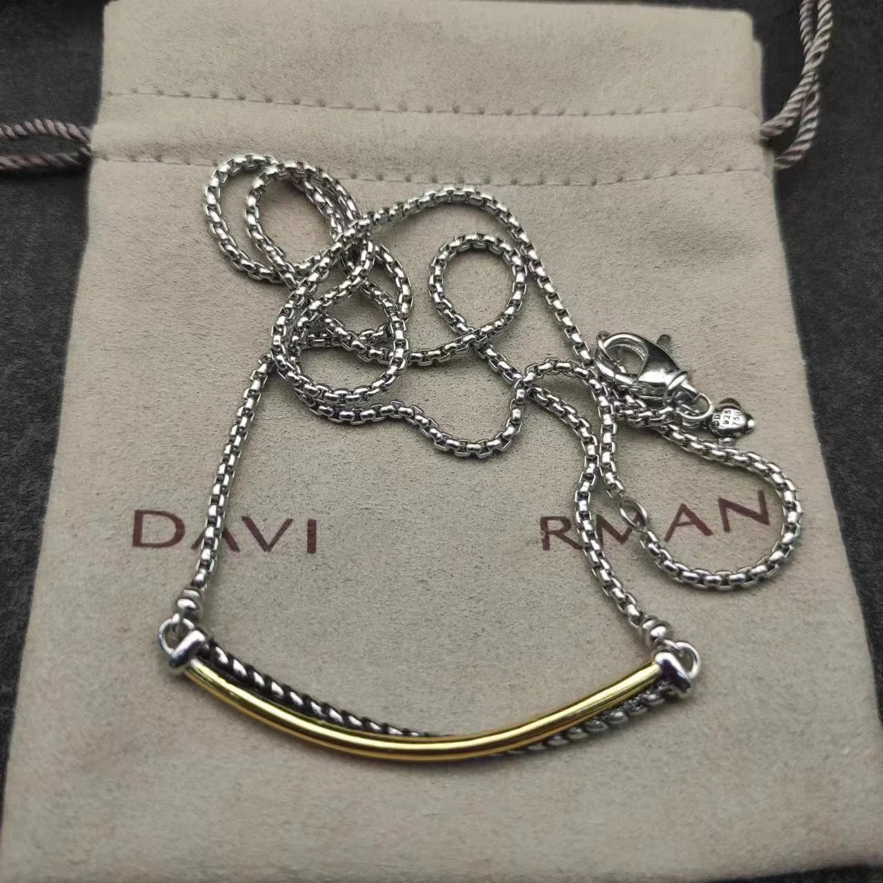 2025 New DY Classical Style Women's Pendant Necklace Simplicity Exquisite Diamond Elegant and Exquisite Jewelry for Any Occasion