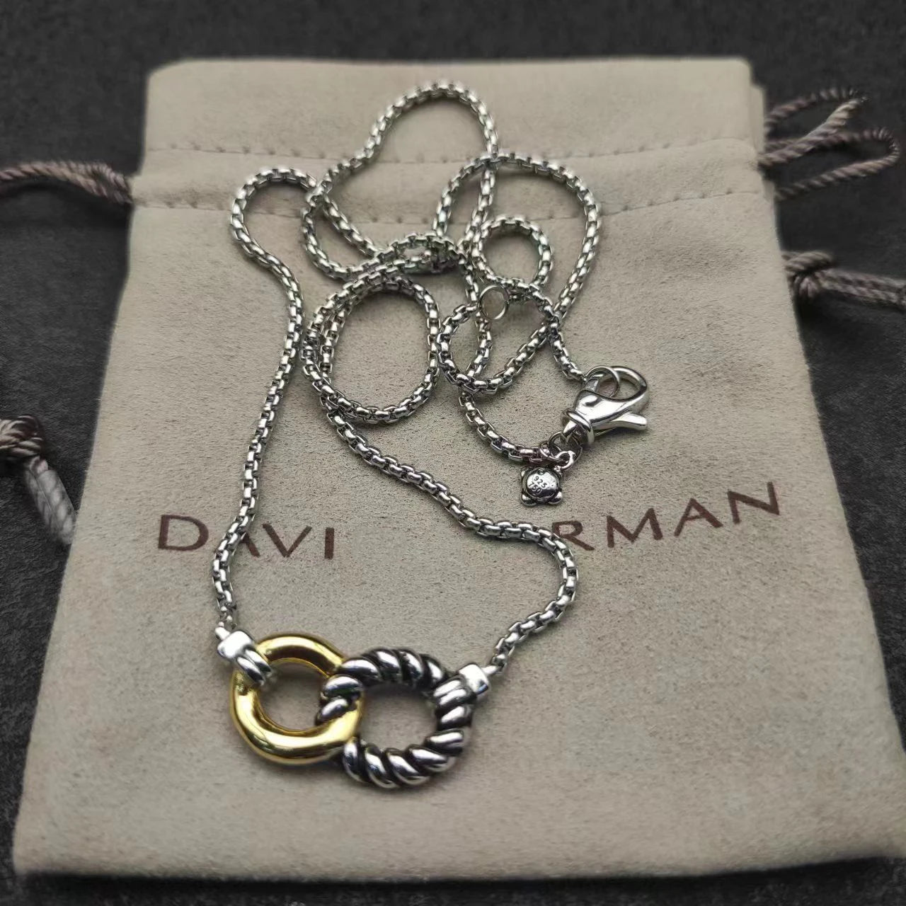 2025 New DY Classical Style Women's Pendant Necklace Simplicity Exquisite Diamond Elegant and Exquisite Jewelry for Any Occasion